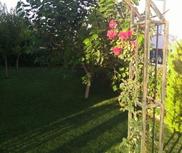 FOR LOVERS OF LAND AND GREENERY! MAVISEHIR: 3+1 GARDEN VILLA 230m²