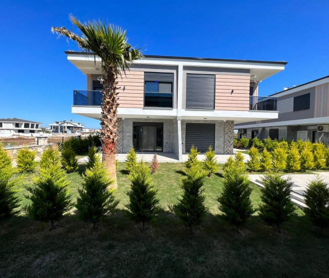 DIDIM-ALTINKUM: REMARKABLE</br> 3+1 DUPLEX VILLA WITHIN</br> GREENERY & SERENITY