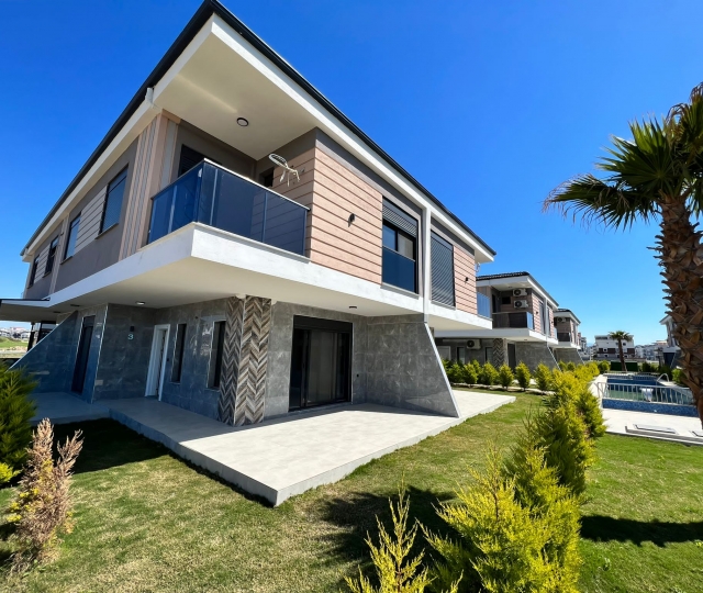 DIDIM-ALTINKUM: REMARKABLE</br> 3+1 DUPLEX VILLA WITHIN</br> GREENERY & SERENITY